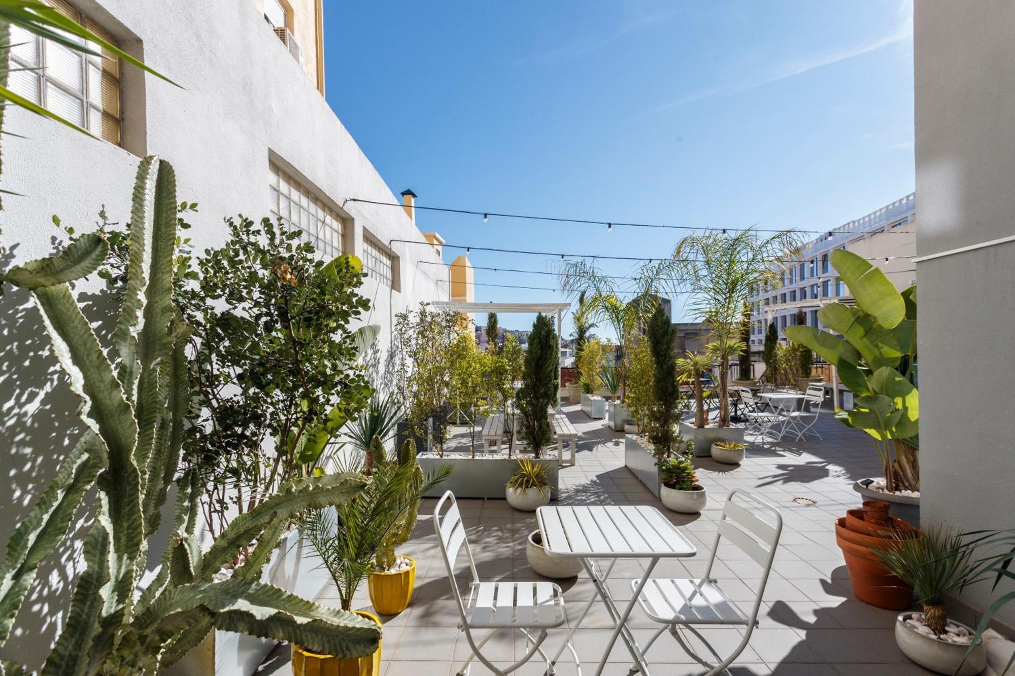 Green Wine Affair By Misha'S Place 6B Lisboa Exterior foto
